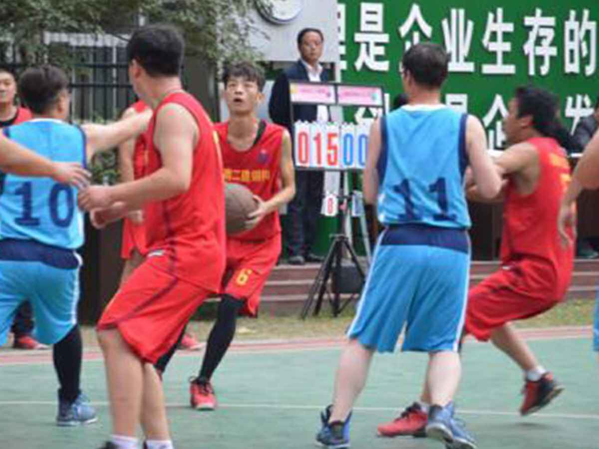 参加福州明诚定制家居有限公司“奋进杯”男子篮球赛